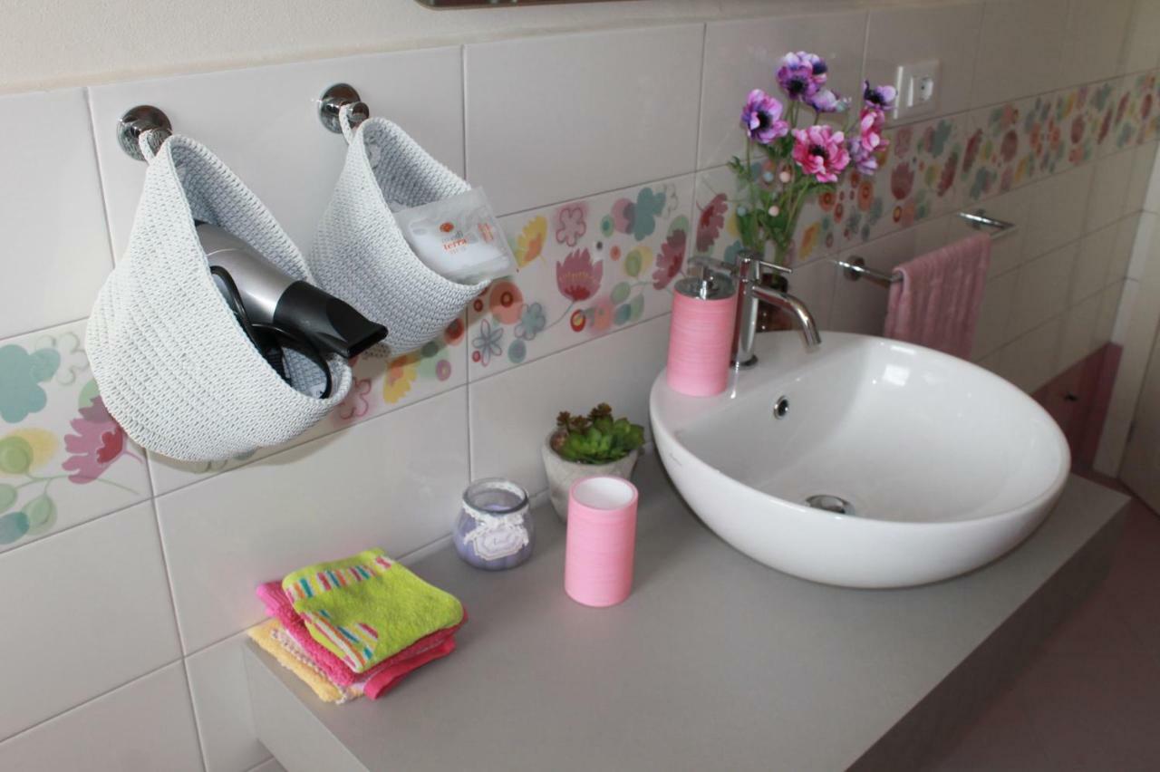 Green&Love Apartment Peccioli Luaran gambar